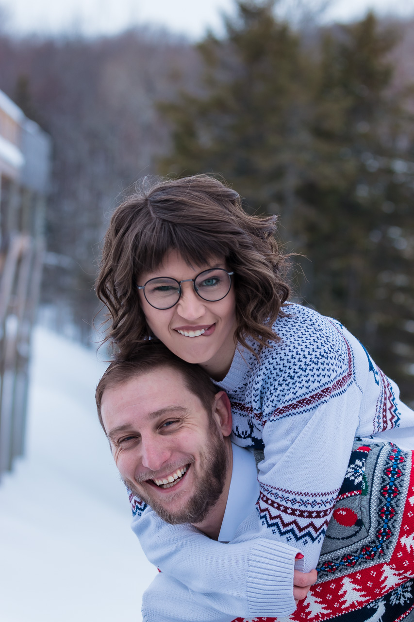 Intimae maine engaement couples session winter mouse island creatives photography